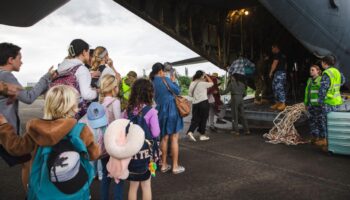 , Aviation: Des vols de la RAAF rapatrient plus de 100 personnes de Nouvelle-Calédonie – Australian Aviation